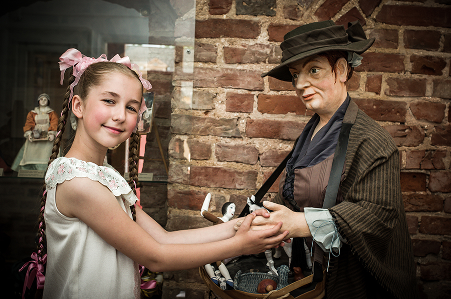 Fotosessioon Tähtvere Tantsukeskuse tantsutüdrukutega Tartu Mänguasjamuuseumis